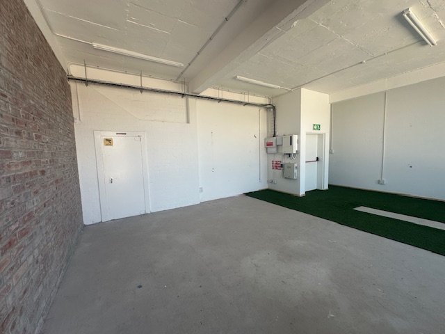 To Let commercial Property for Rent in Diep River Western Cape